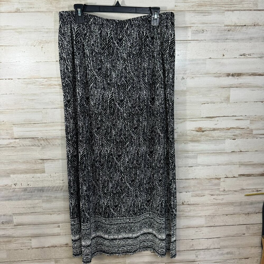Briggs New York Black and White Skirt Size 2x